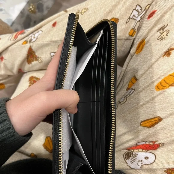 Marc Jacobs Black Textured Leather Clutch - Picture 3 of 6